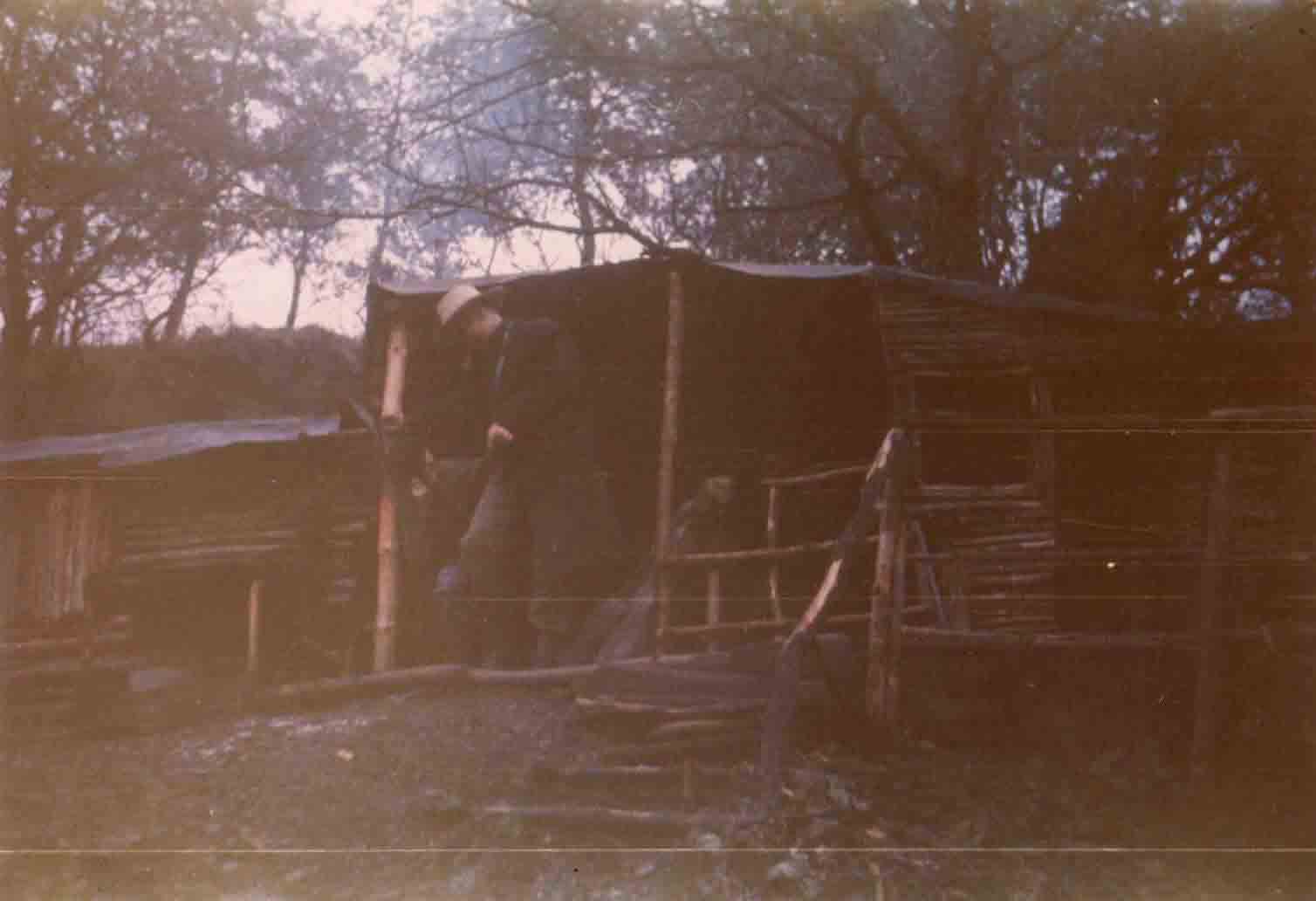 Jedna z nejstarch fotografi srubu z r.1990,na snmku Pba